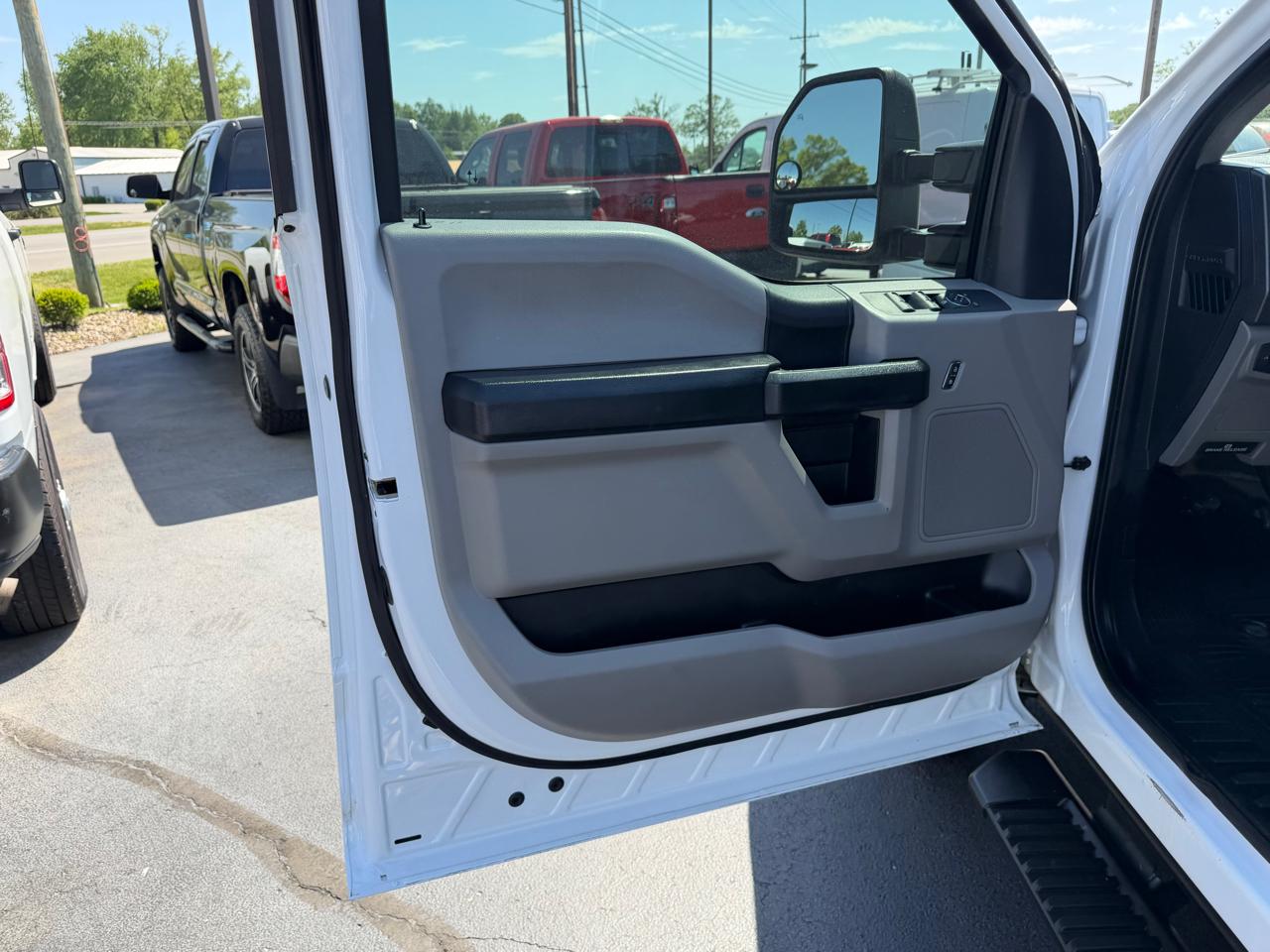 Ford Super Duty F-250 SRW XL 2WD Crew Cab 8' Box 2020