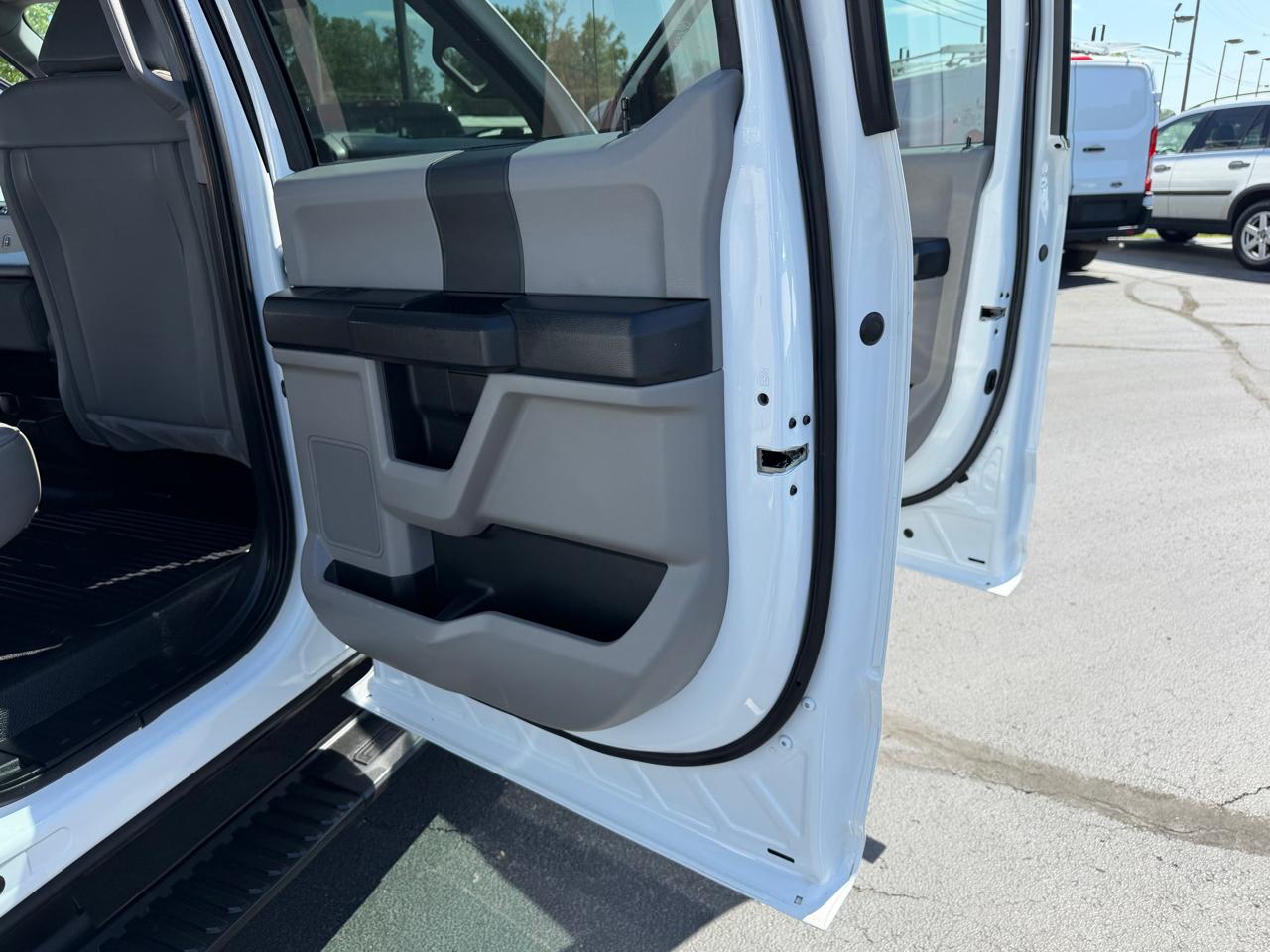 Ford Super Duty F-250 SRW XL 2WD Crew Cab 8' Box 2020