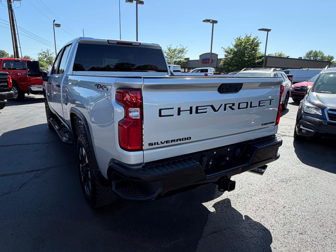 Chevrolet Silverado 2500HD 4WD Crew Cab 159" Custom 2020