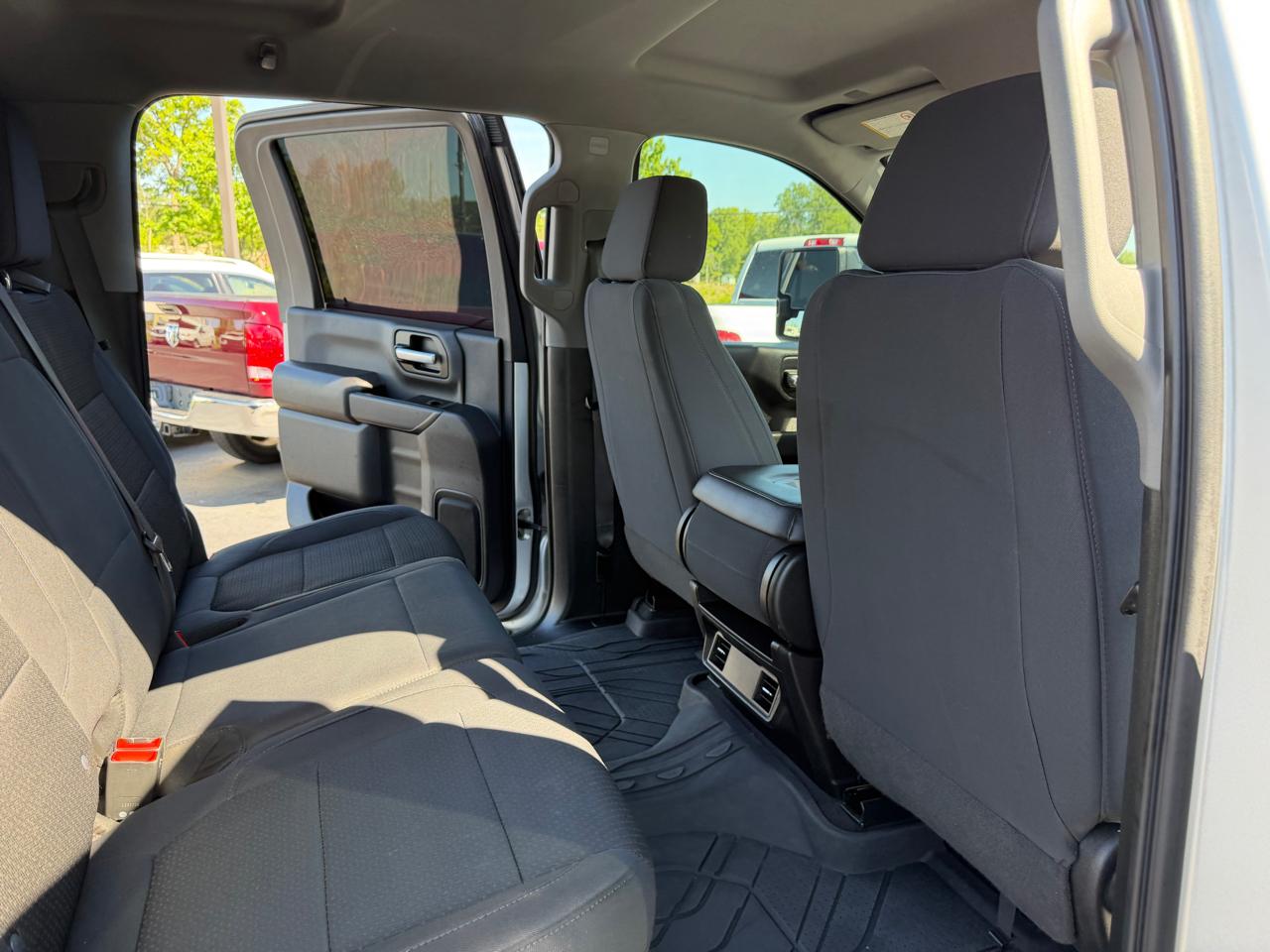 Chevrolet Silverado 2500HD 4WD Crew Cab 159" Custom 2020