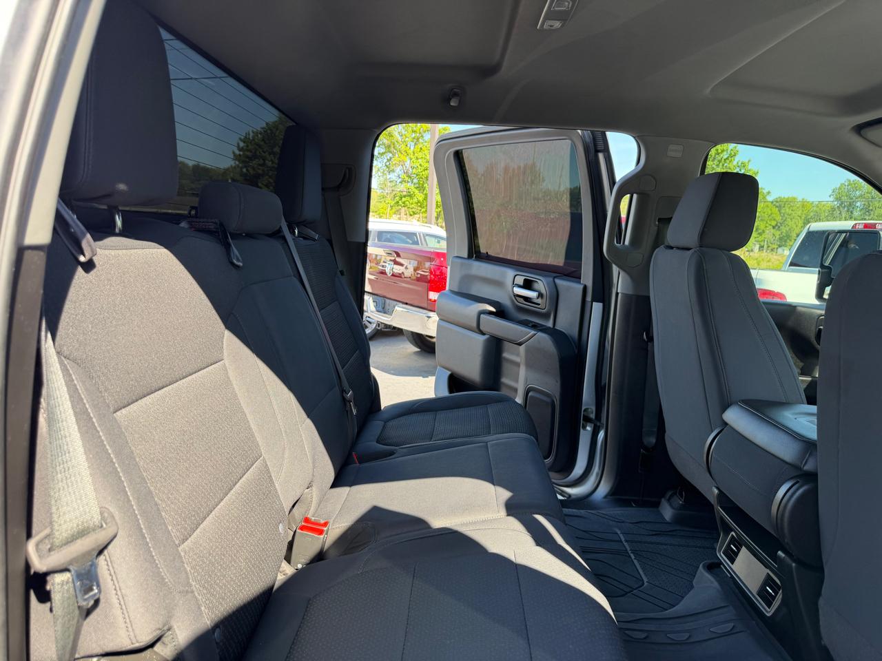 Chevrolet Silverado 2500HD 4WD Crew Cab 159" Custom 2020