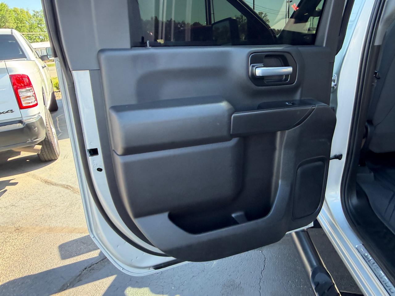 Chevrolet Silverado 2500HD 4WD Crew Cab 159" Custom 2020