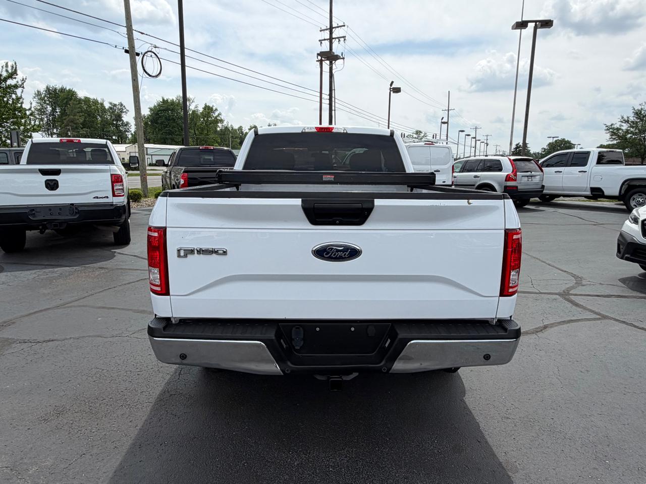 Ford F-150 XL SuperCab Short Bed 2WD 2017
