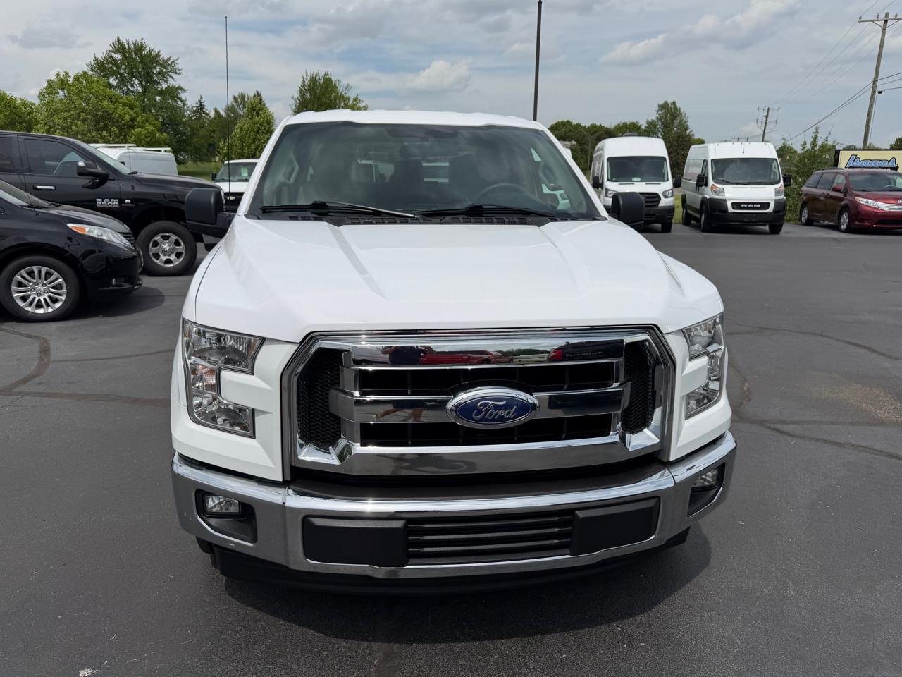Ford F-150 XL SuperCab Short Bed 2WD 2017
