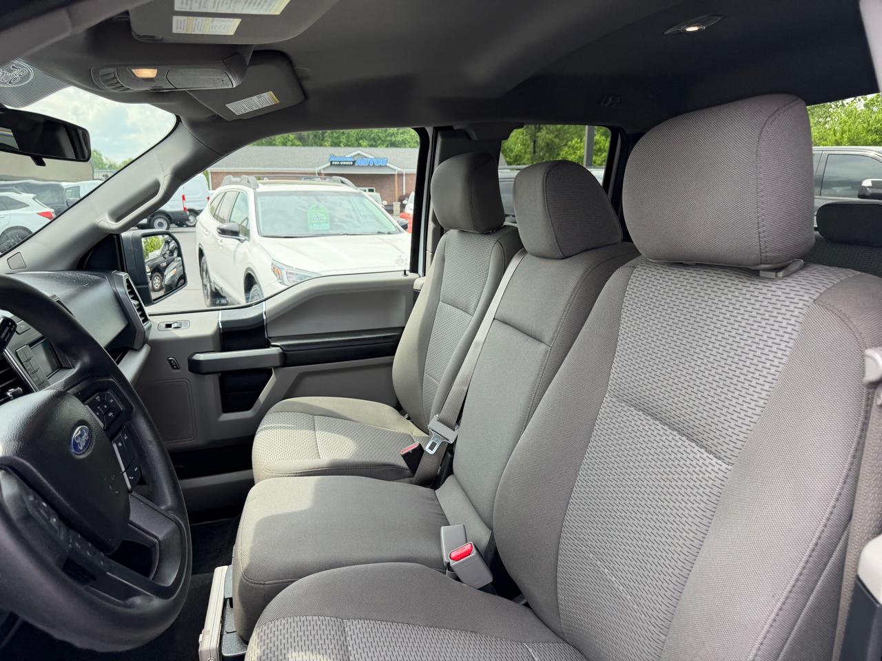 Ford F-150 XL SuperCab Short Bed 2WD 2017