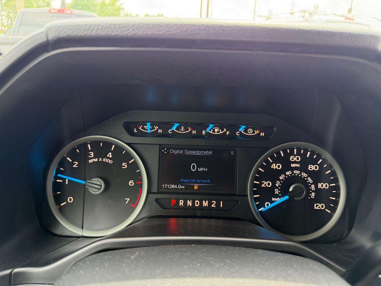 Ford F-150 XL SuperCab Short Bed 2WD 2017