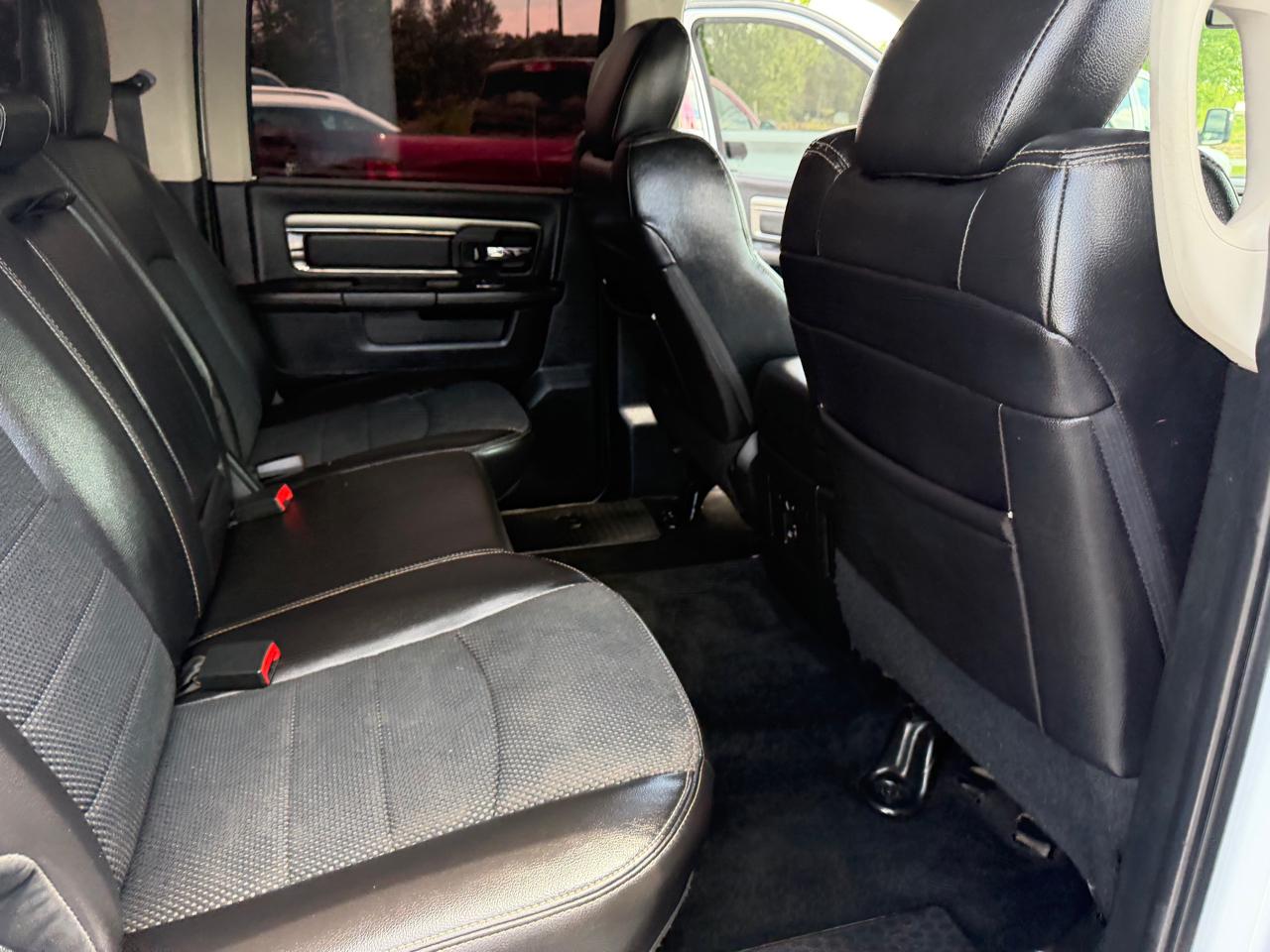RAM 1500 2WD Crew Cab 140.5" Sport 2016