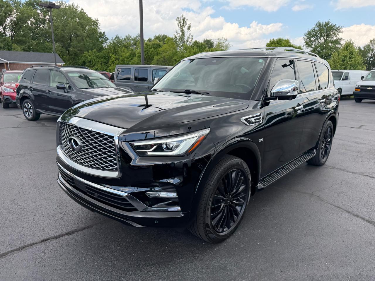 Infiniti QX80 LUXE AWD 2019