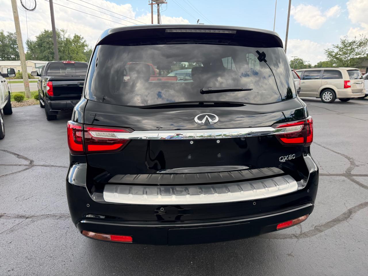 Infiniti QX80 LUXE AWD 2019