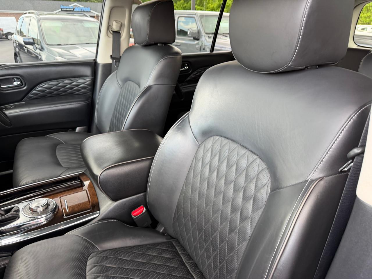 Infiniti QX80 LUXE AWD 2019
