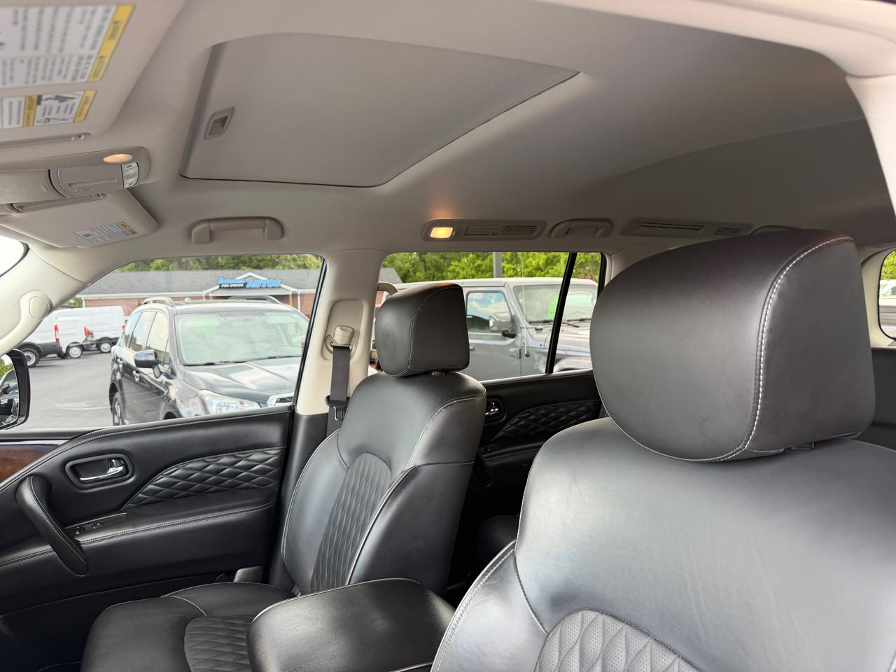 Infiniti QX80 LUXE AWD 2019