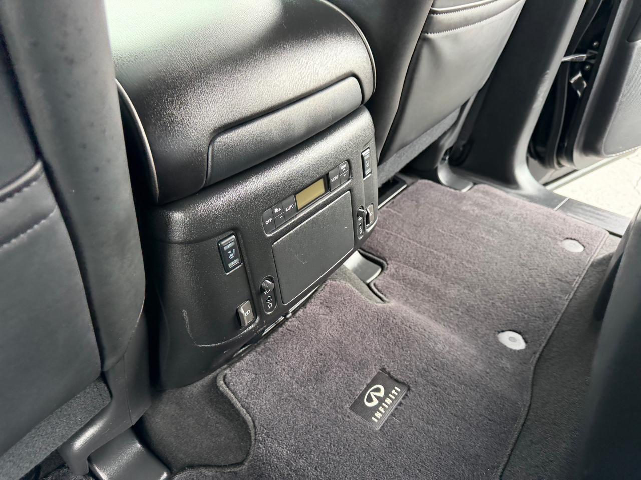 Infiniti QX80 LUXE AWD 2019