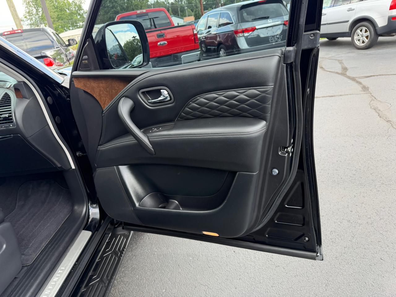 Infiniti QX80 LUXE AWD 2019