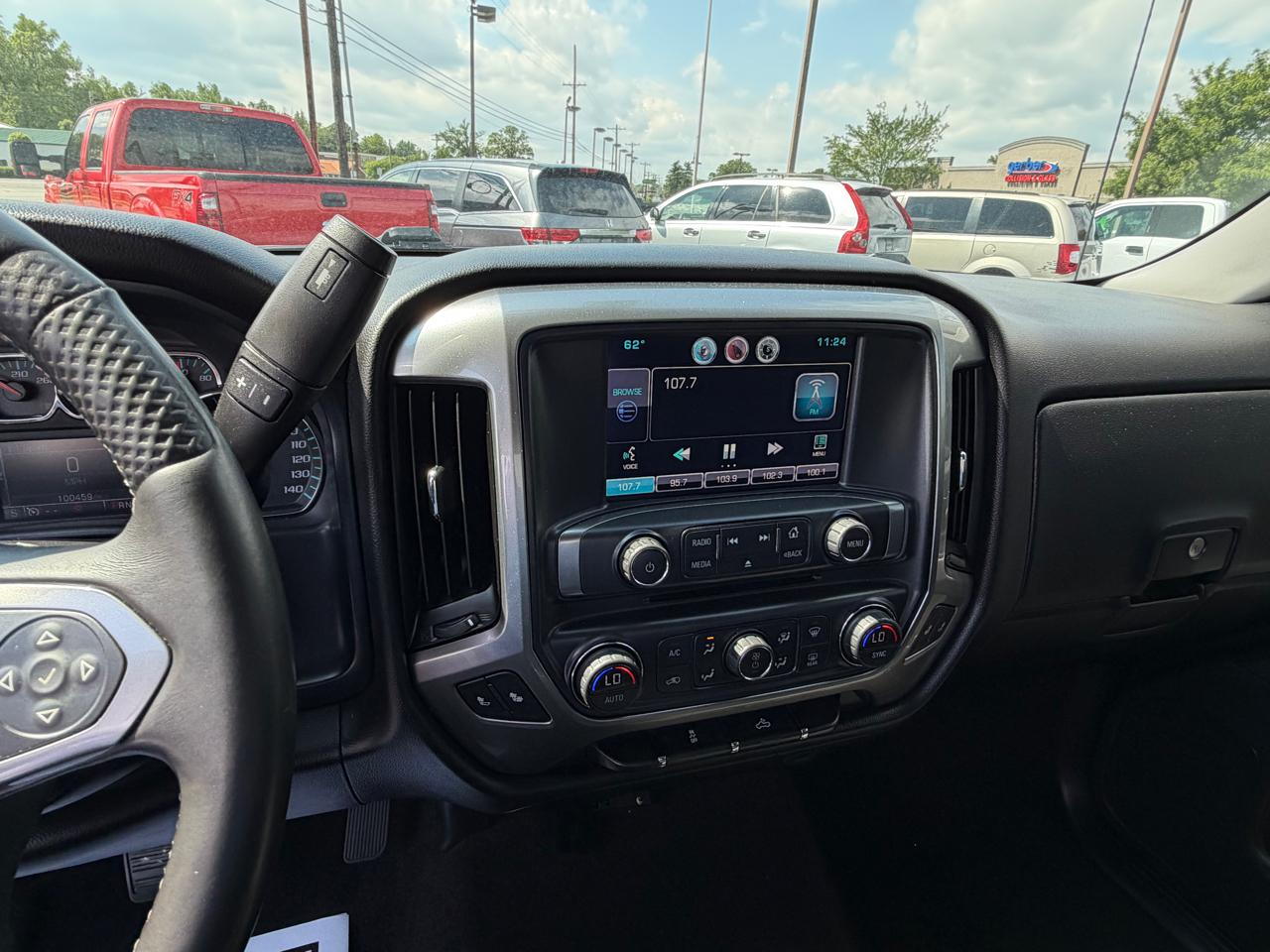 Chevrolet Silverado 1500 4WD Crew Cab 143.5" LT w/1LT 2015