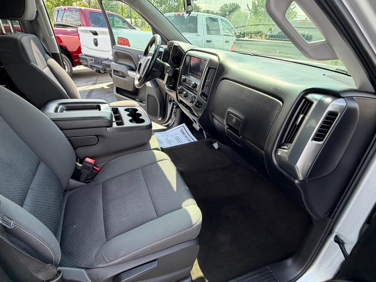 Chevrolet Silverado 1500 4WD Crew Cab 143.5" LT w/1LT 2015