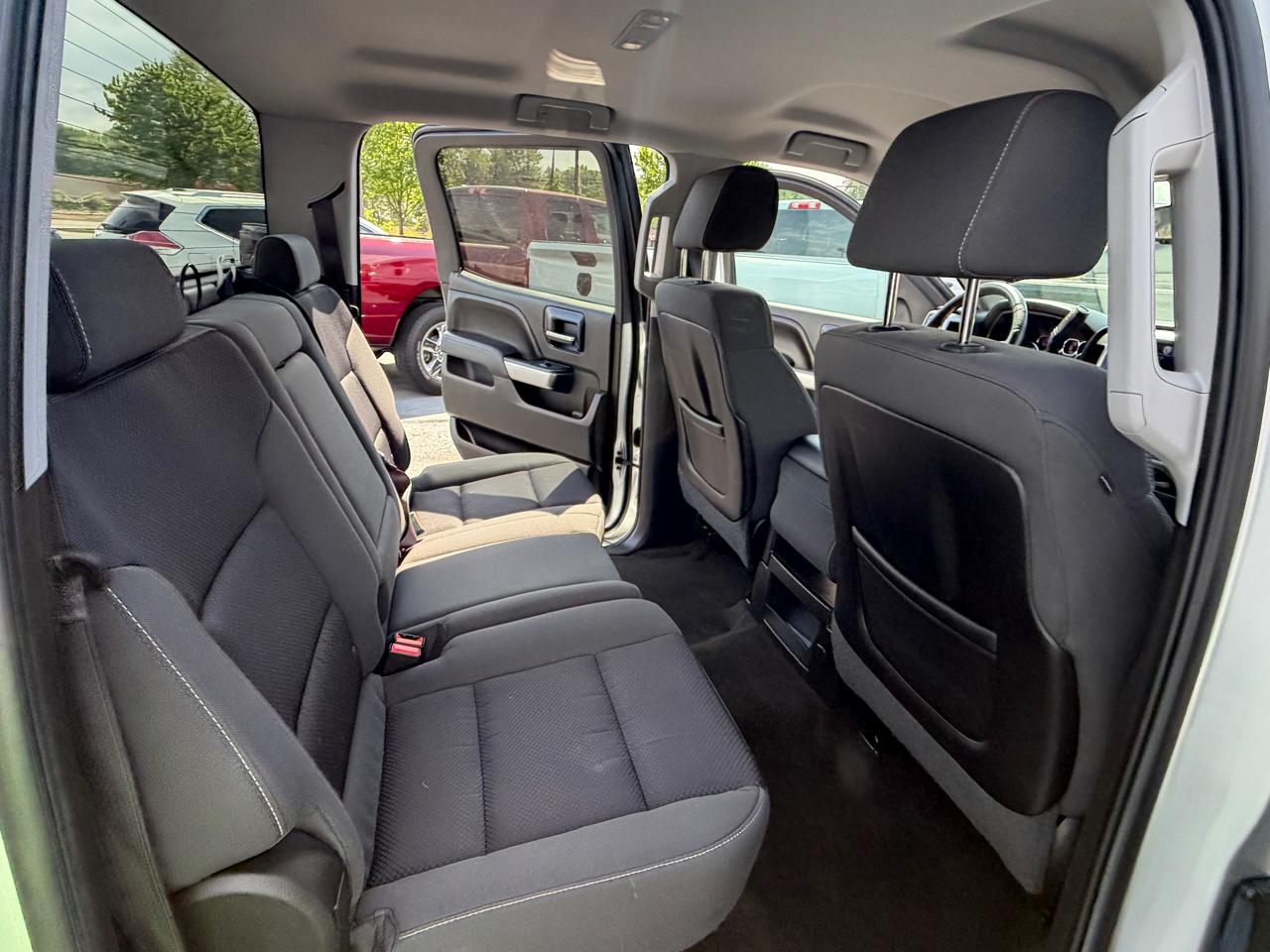 Chevrolet Silverado 1500 4WD Crew Cab 143.5" LT w/1LT 2015