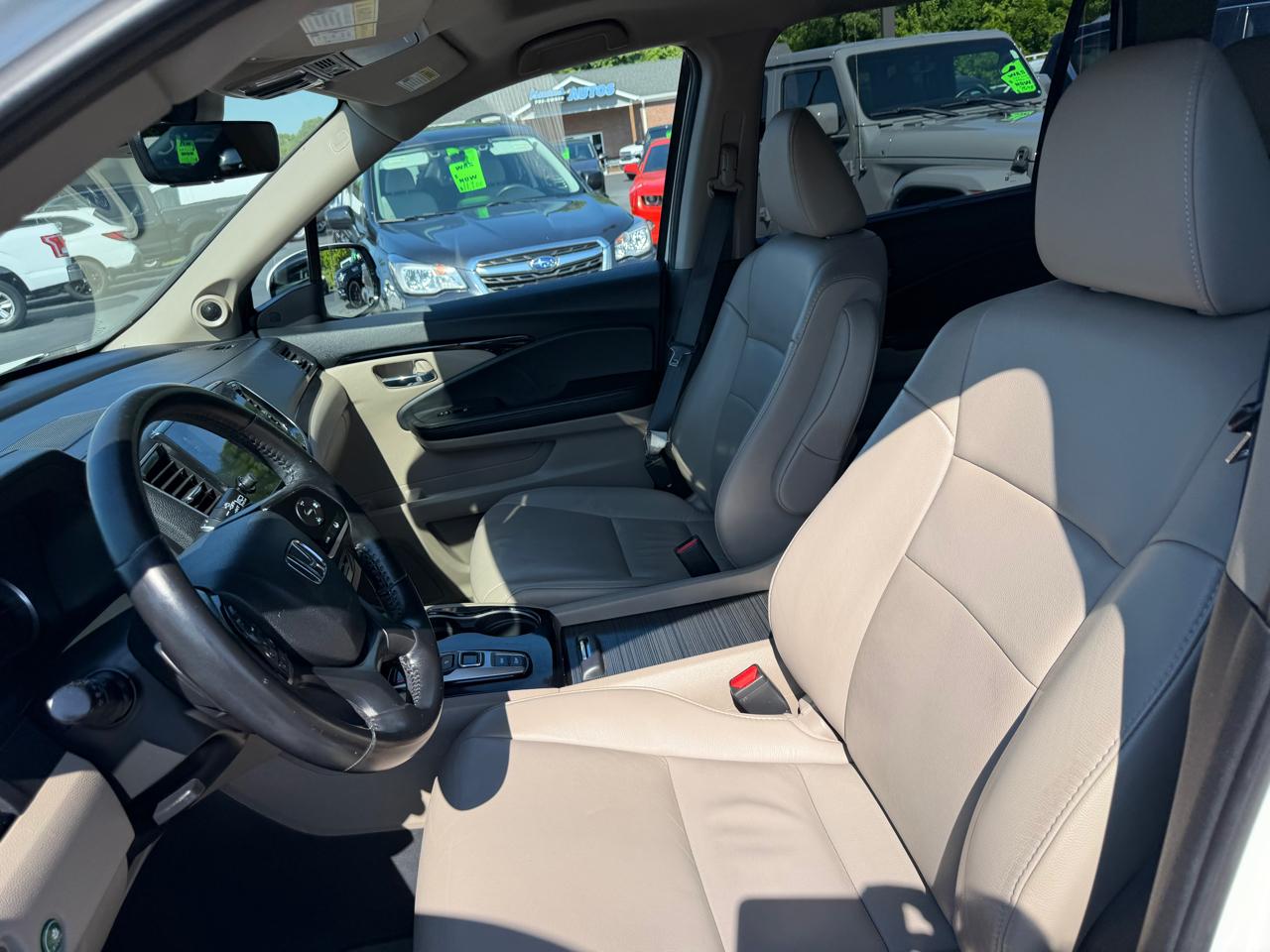 Honda Pilot Touring 7-Passenger 2WD 2019