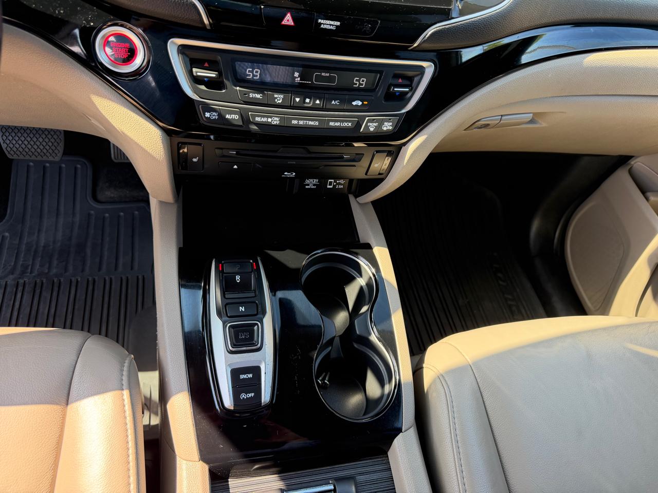 Honda Pilot Touring 7-Passenger 2WD 2019