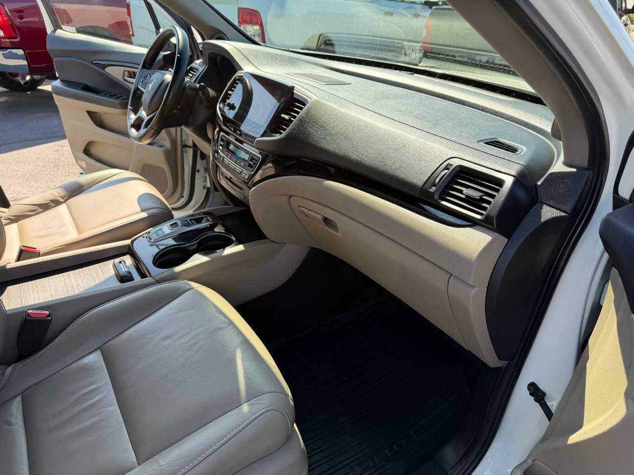 Honda Pilot Touring 7-Passenger 2WD 2019