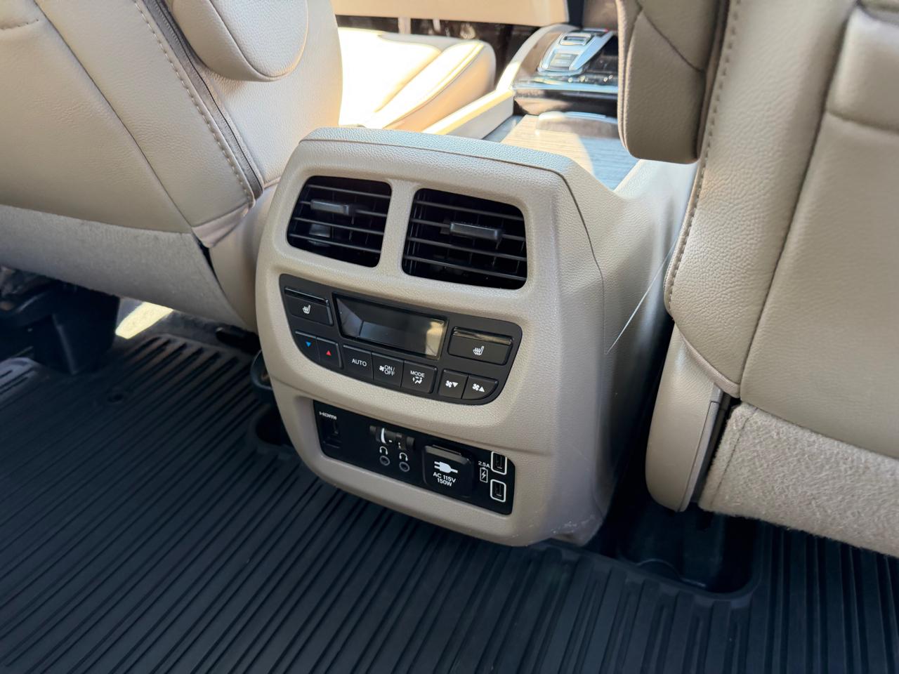 Honda Pilot Touring 7-Passenger 2WD 2019