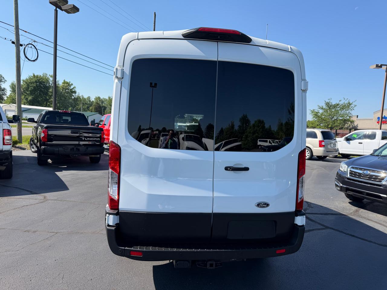Ford Transit Cargo Van T-250 130" Med Rf 9070 GVWR AWD 2022