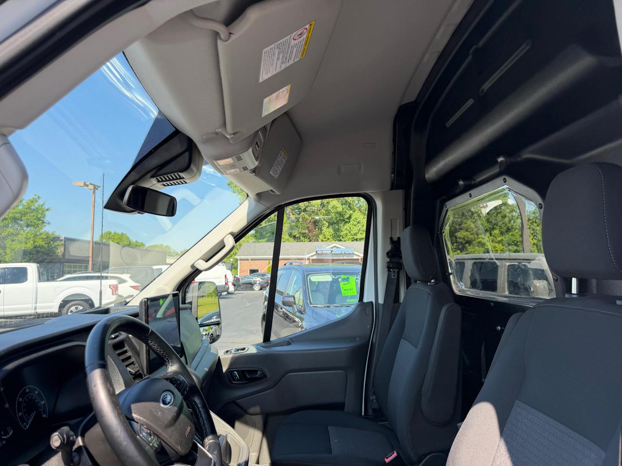 Ford Transit Cargo Van T-250 130" Med Rf 9070 GVWR AWD 2022