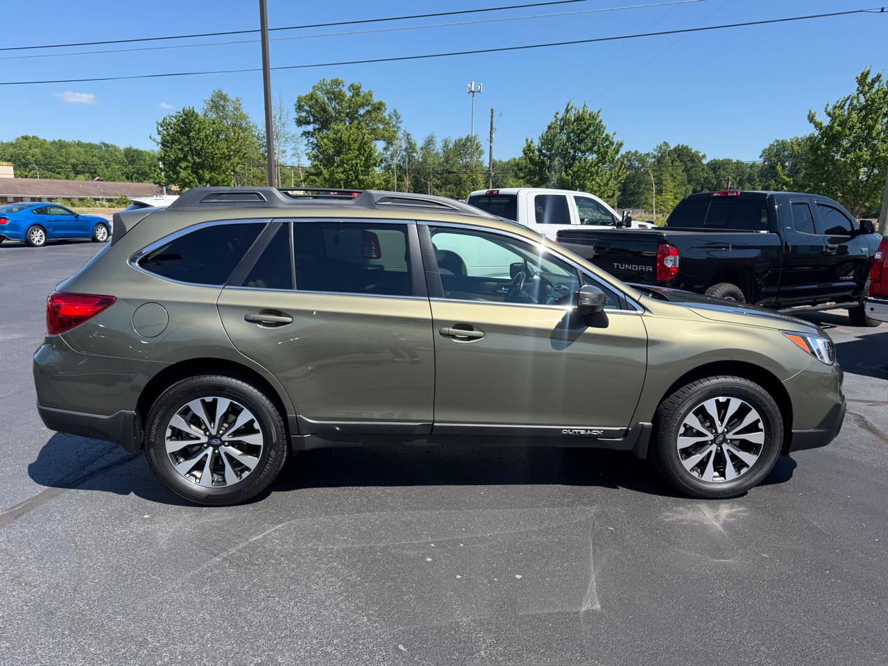 Subaru Outback 4dr Wgn 2.5i Limited PZEV 2015