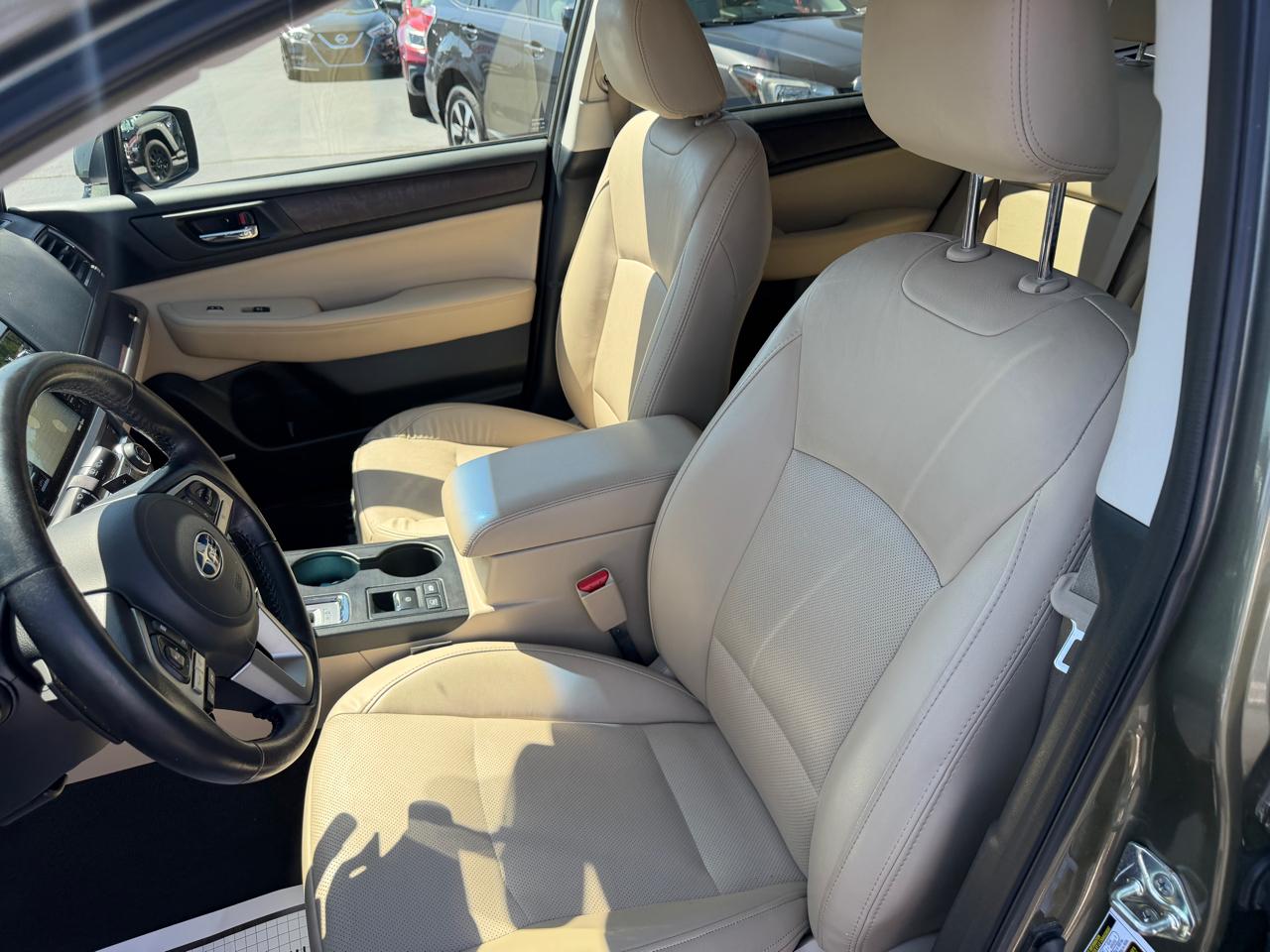 Subaru Outback 4dr Wgn 2.5i Limited PZEV 2015