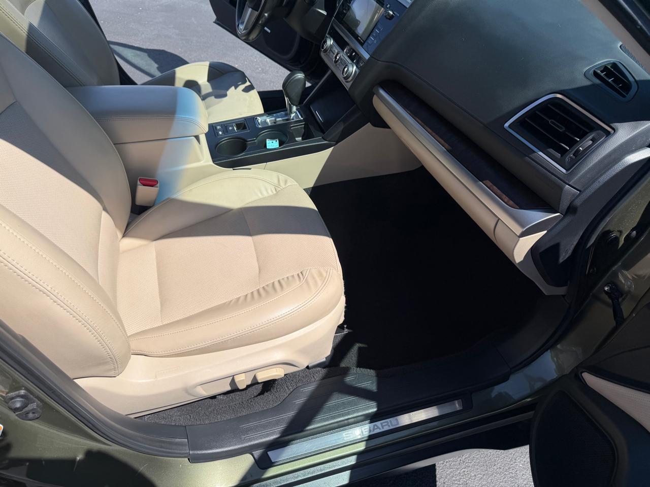 Subaru Outback 4dr Wgn 2.5i Limited PZEV 2015