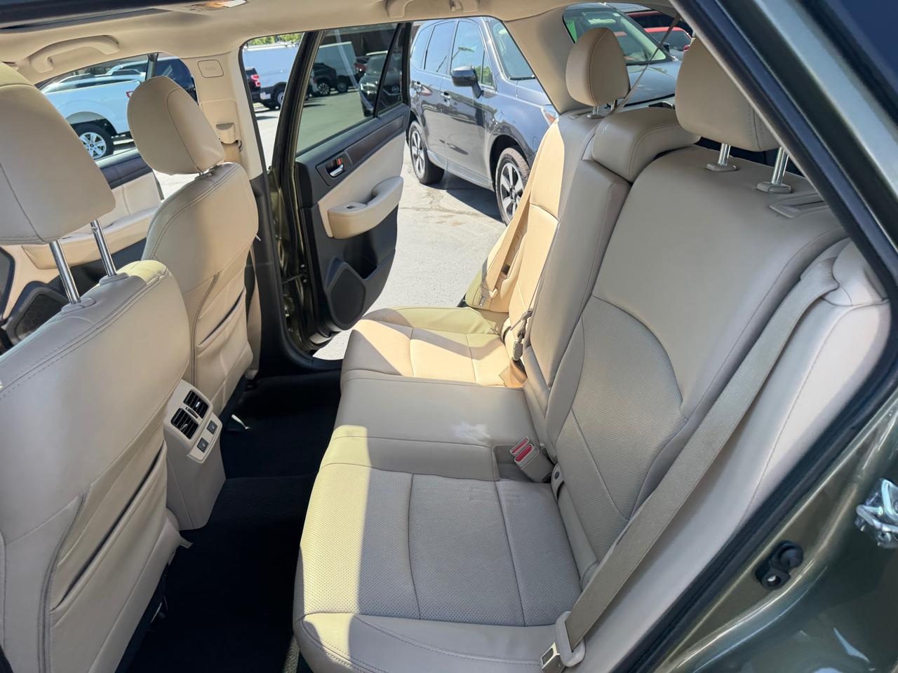 Subaru Outback 4dr Wgn 2.5i Limited PZEV 2015