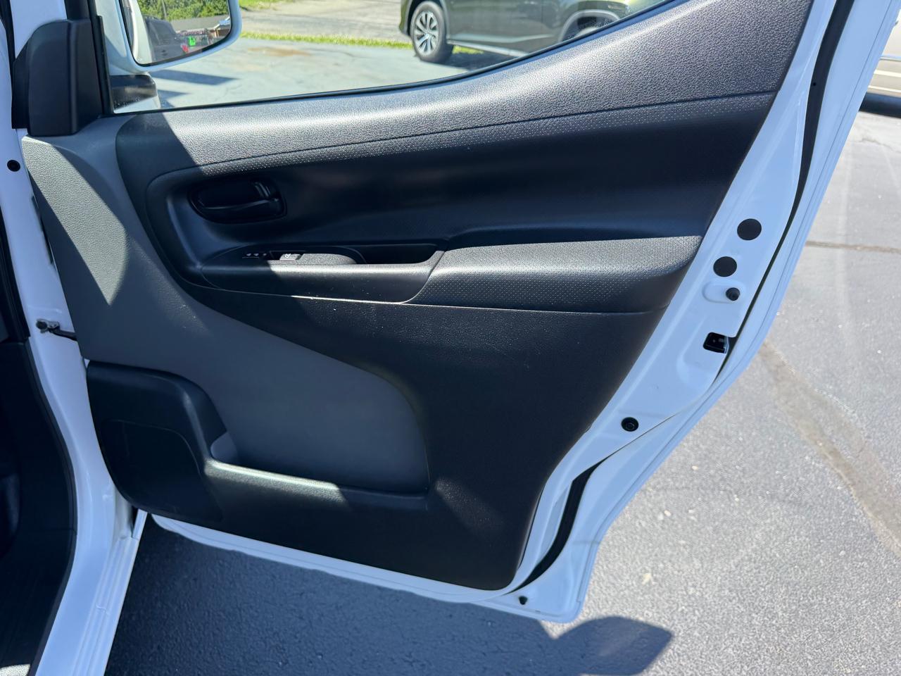 Nissan NV200 Compact Cargo I4 SV 2020