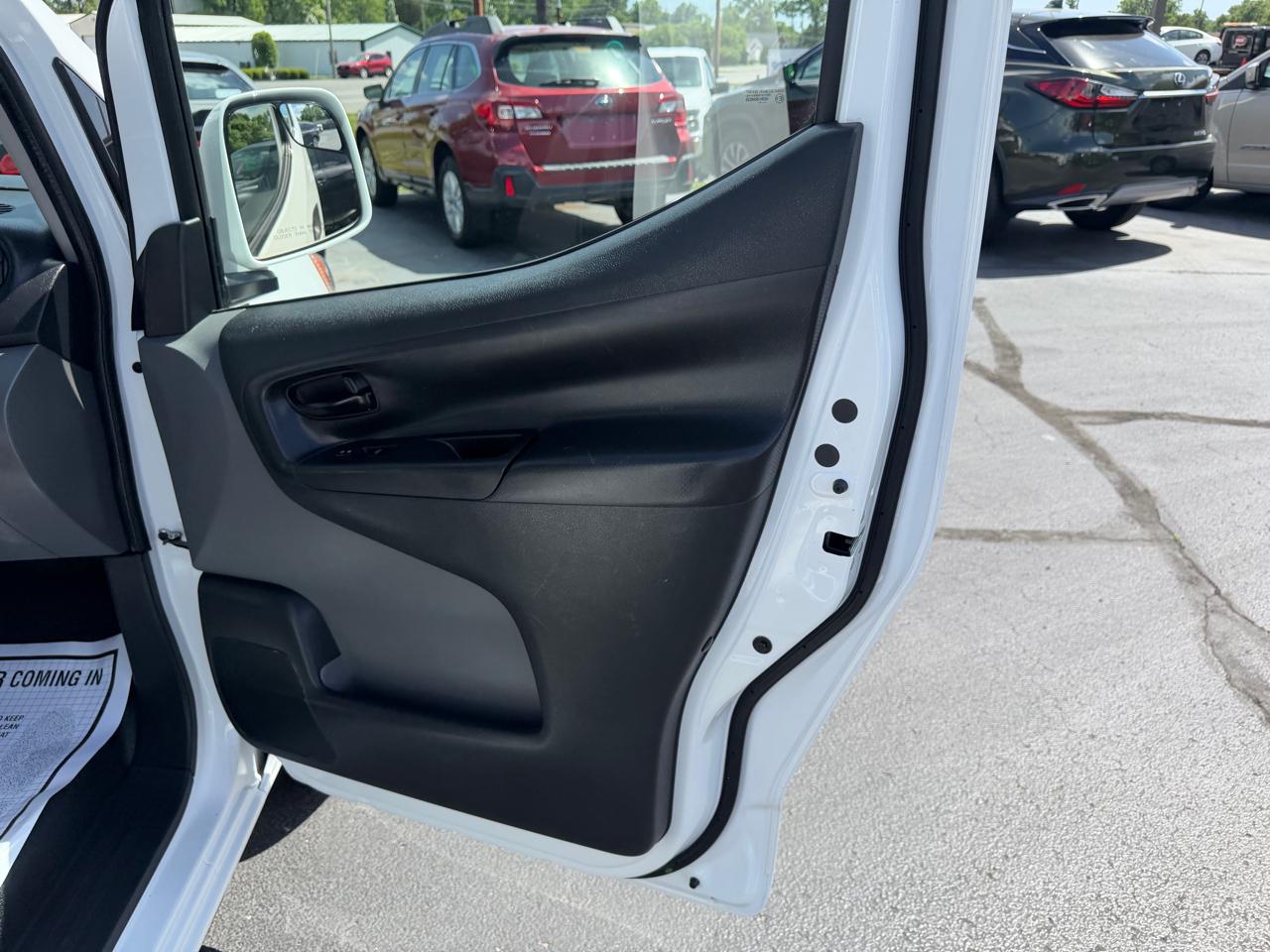 Nissan NV200 Compact Cargo I4 SV 2021