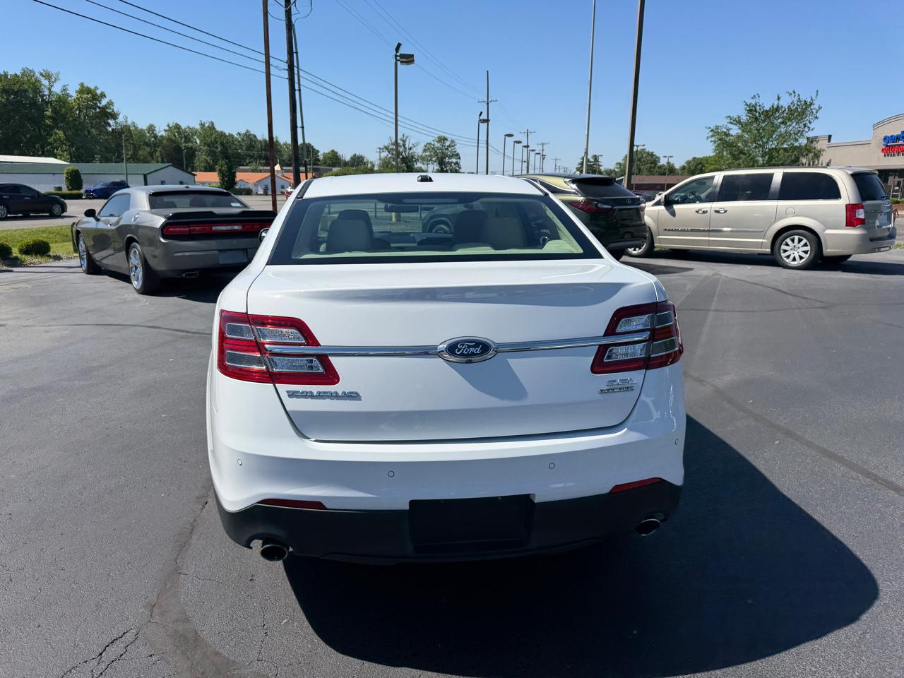 Ford Taurus SEL FWD 2017
