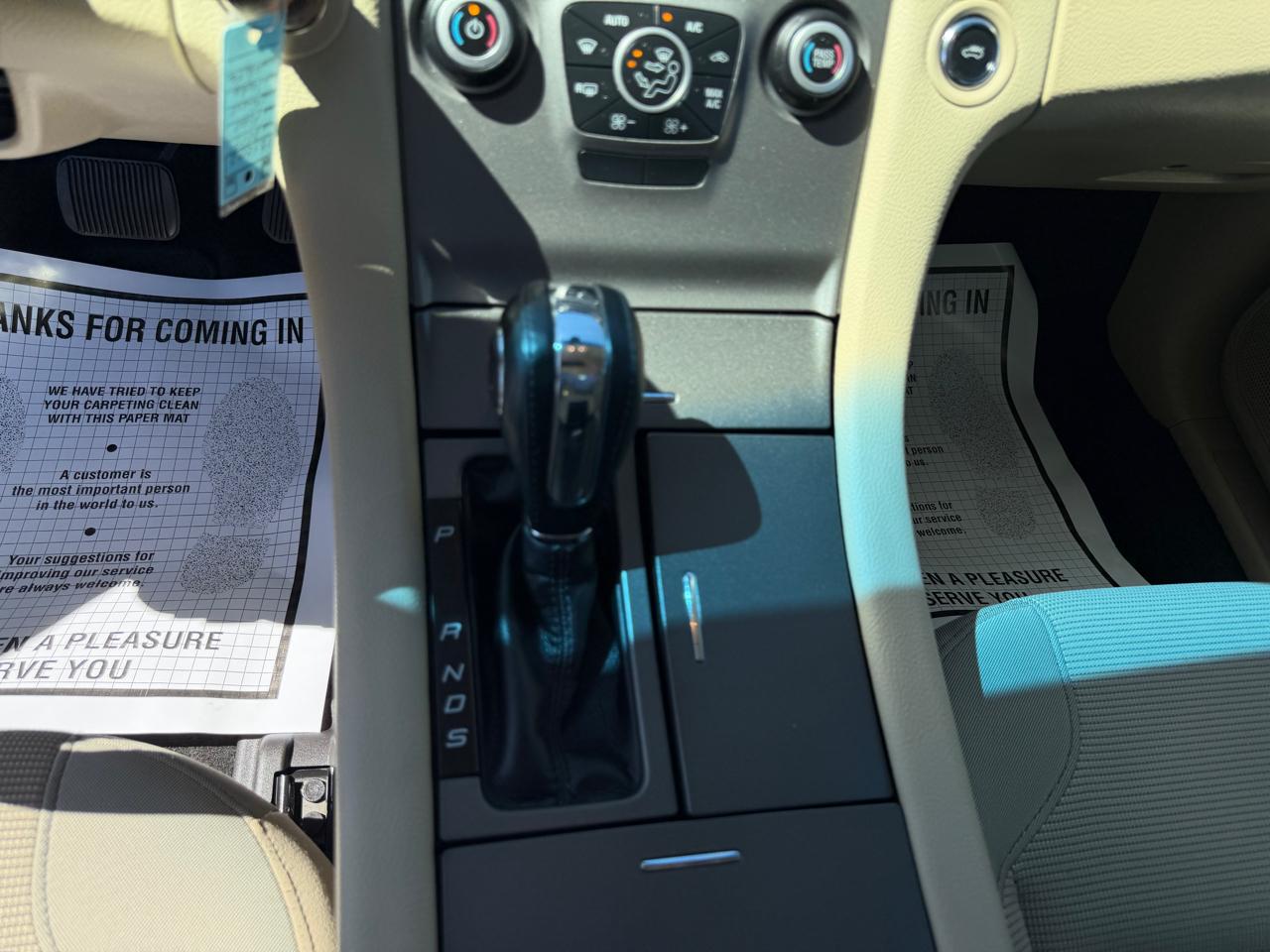 Ford Taurus SEL FWD 2017