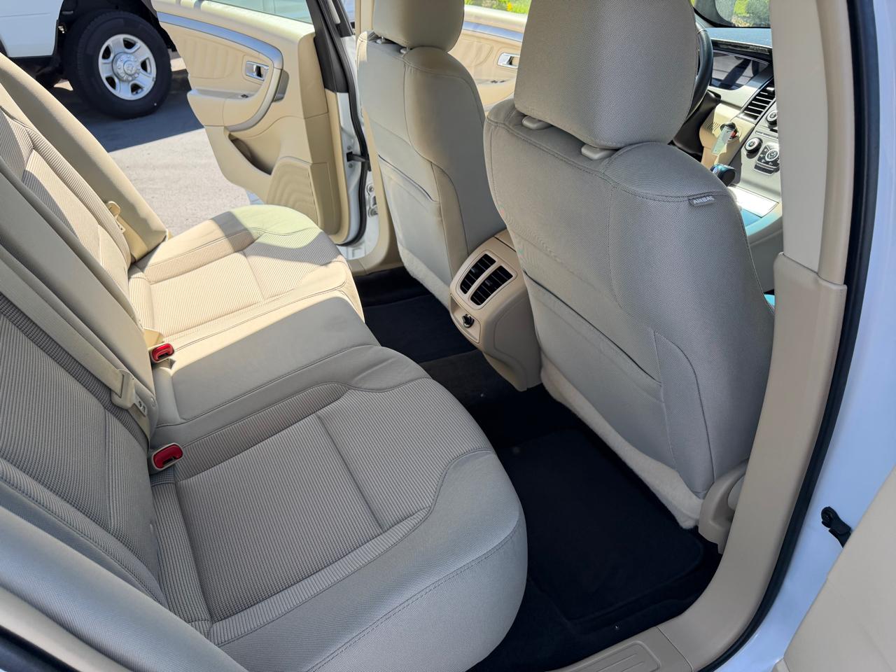 Ford Taurus SEL FWD 2017
