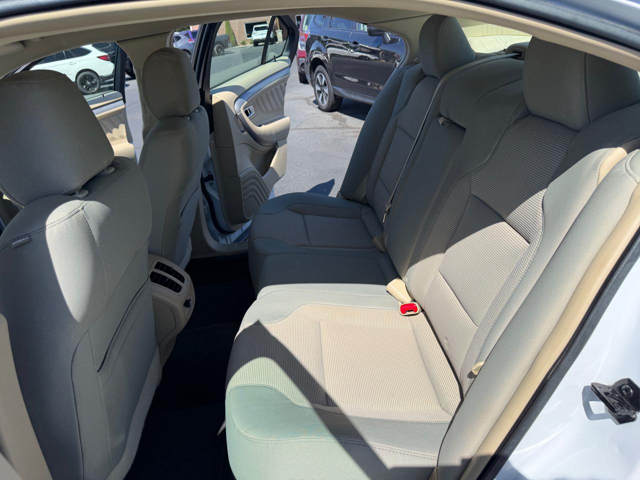 Ford Taurus SEL FWD 2017