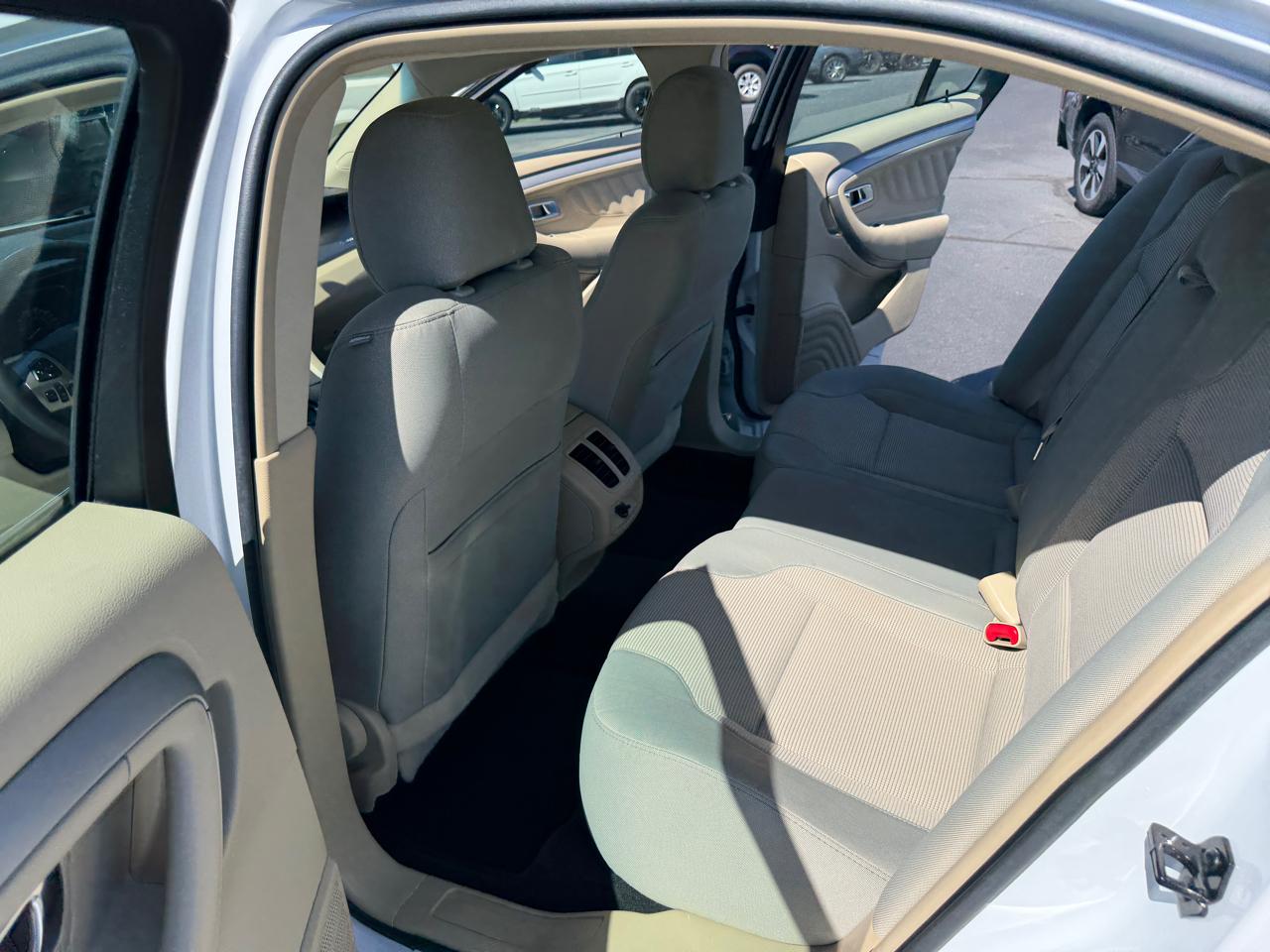 Ford Taurus SEL FWD 2017
