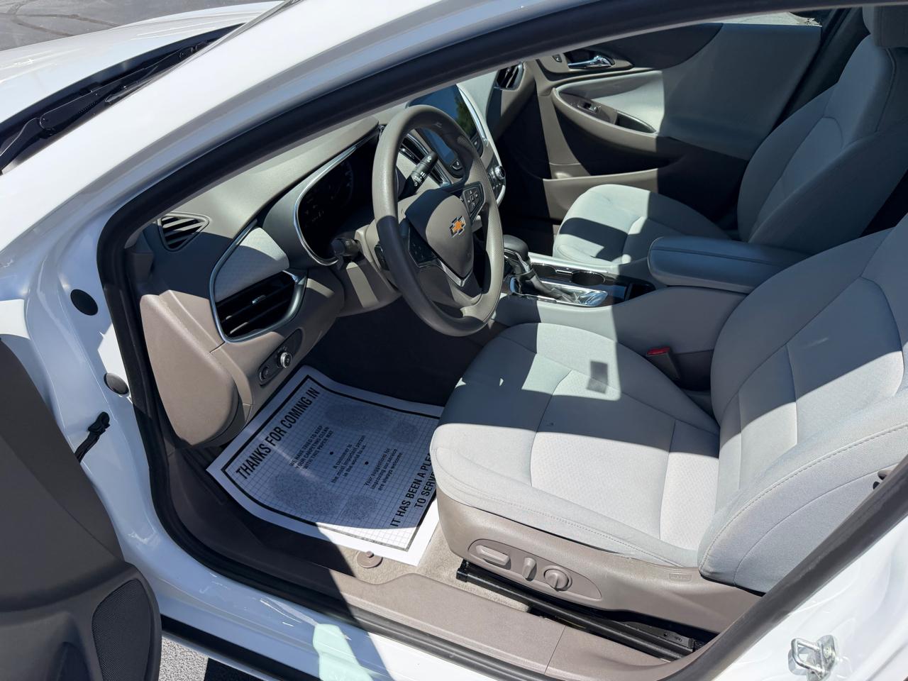 Chevrolet Malibu 4dr Sdn LT 2021