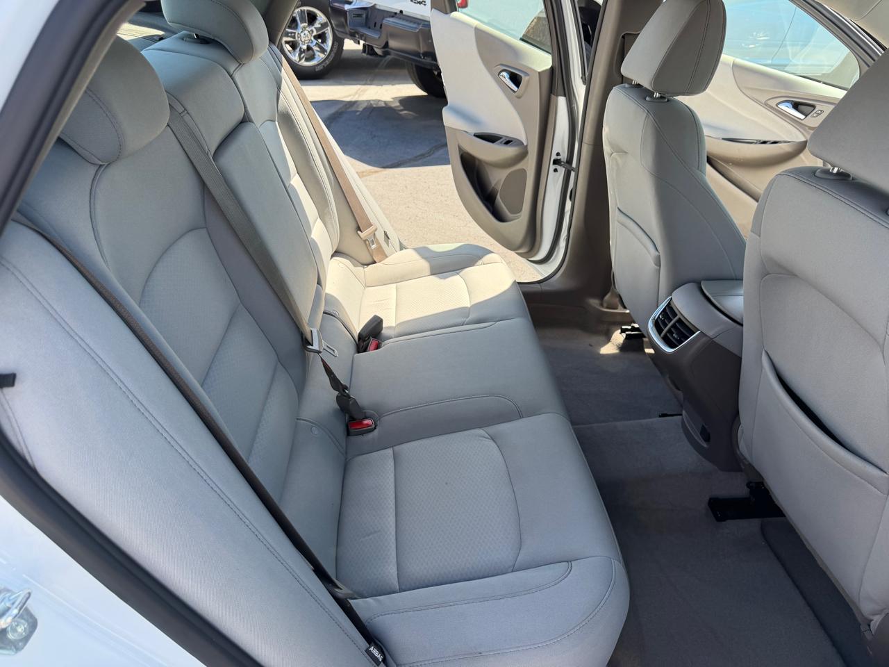 Chevrolet Malibu 4dr Sdn LT 2021