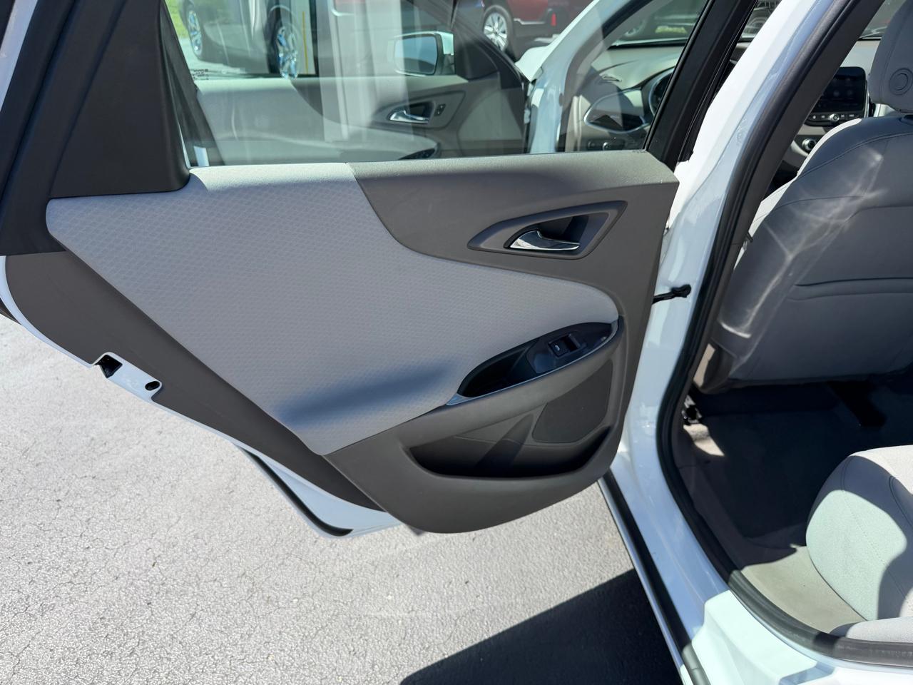 Chevrolet Malibu 4dr Sdn LT 2021