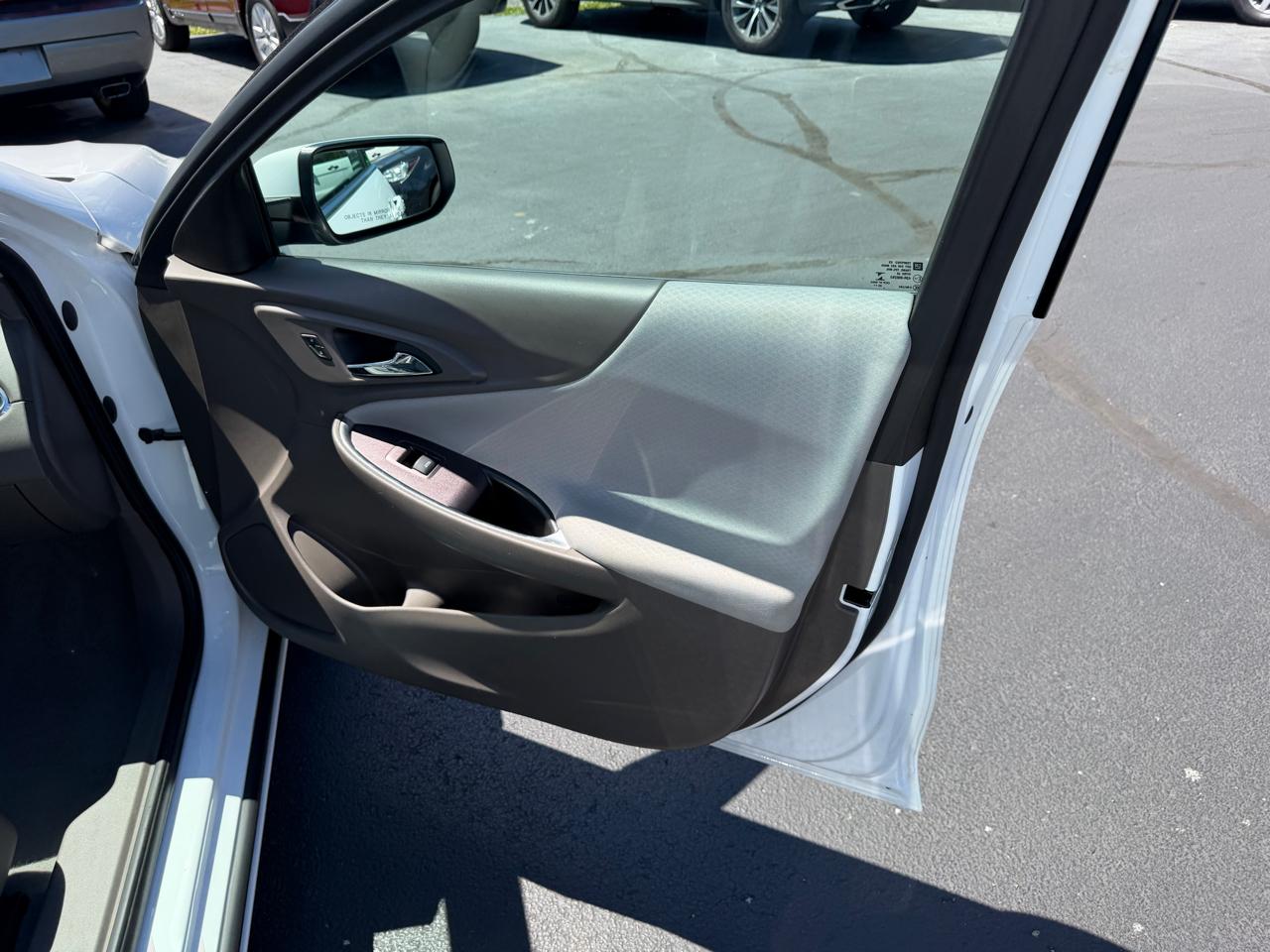 Chevrolet Malibu 4dr Sdn LT 2021