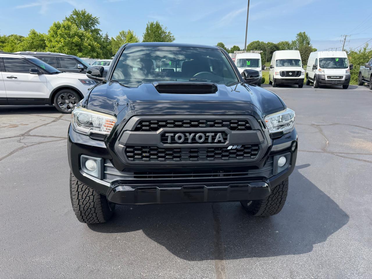 Toyota Tacoma  2017