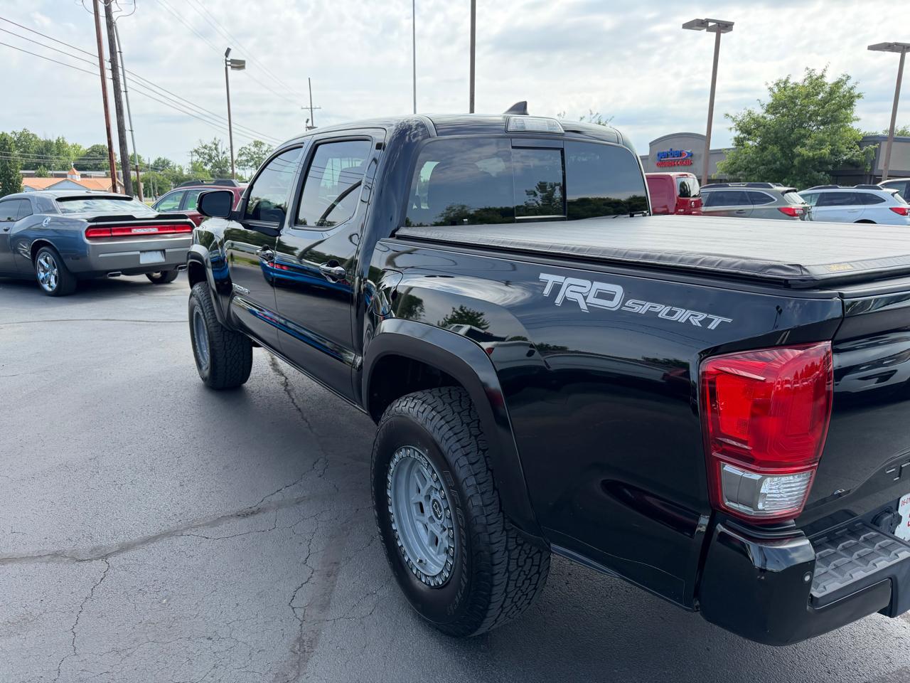 Toyota Tacoma  2017