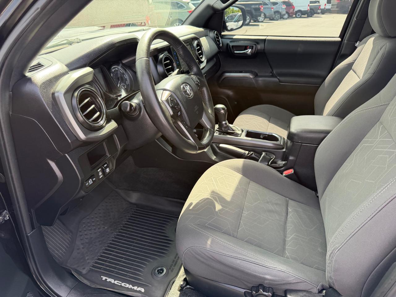 Toyota Tacoma  2017