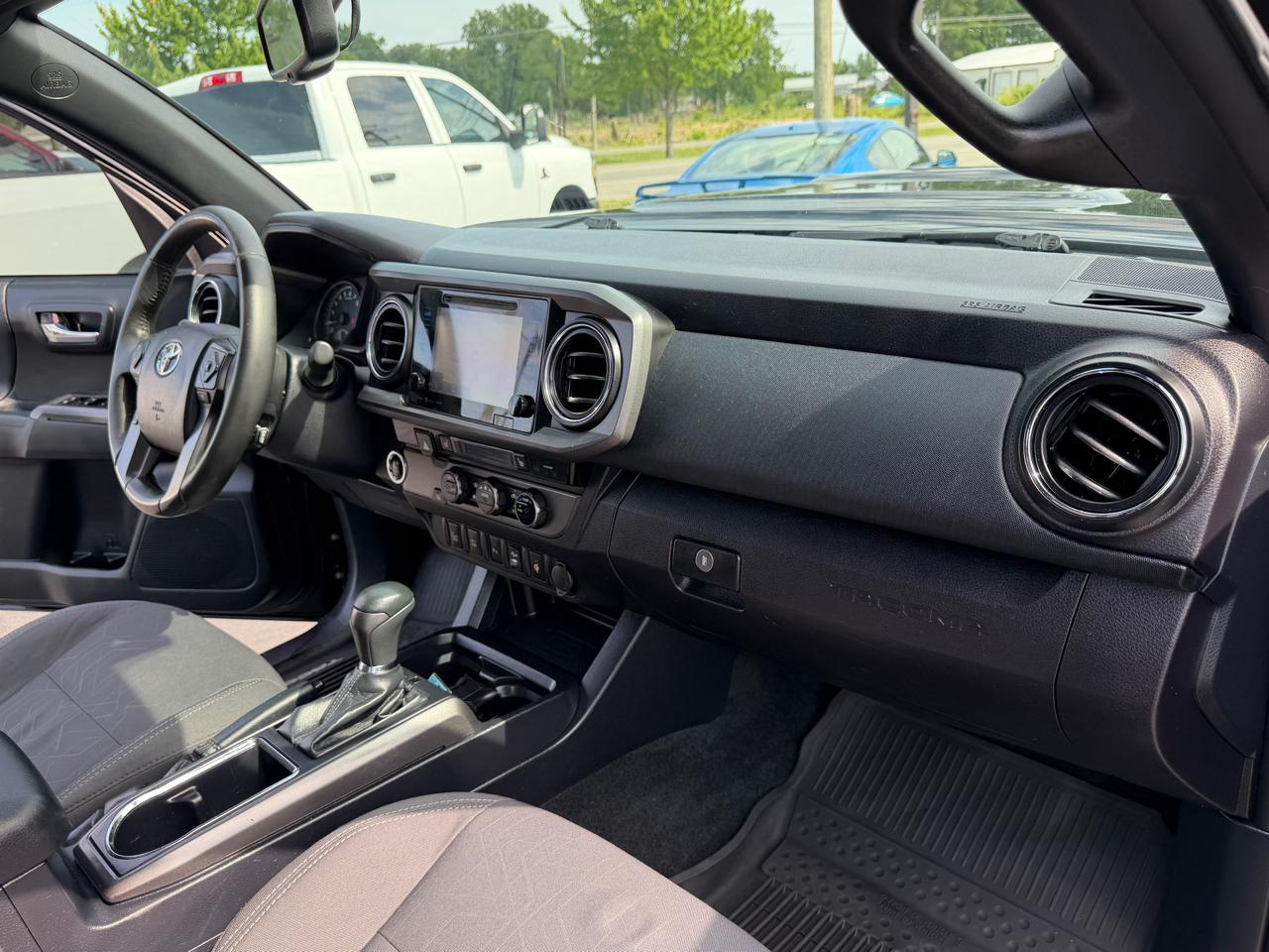 Toyota Tacoma  2017