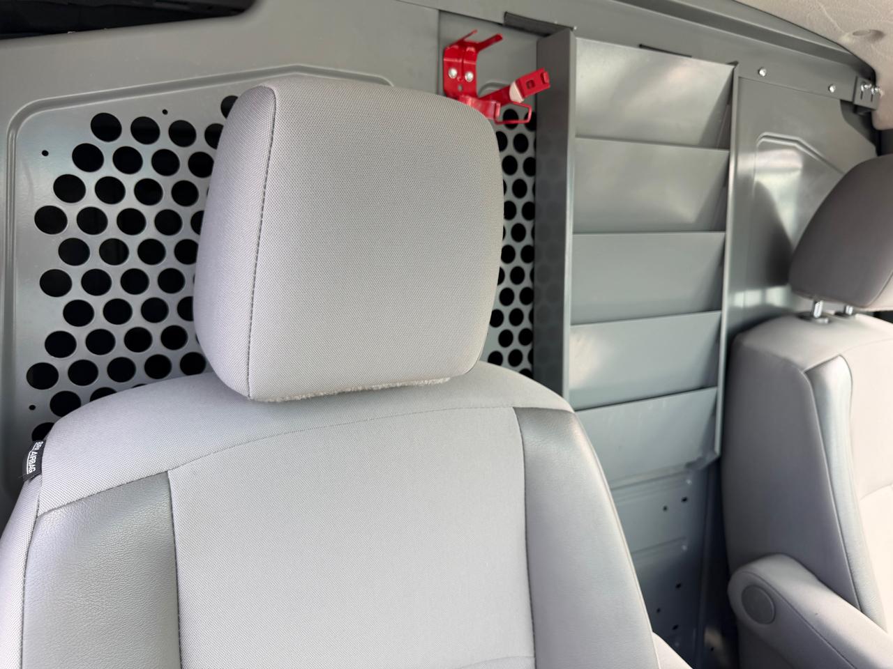 Nissan NV Cargo NV2500 HD Standard Roof V8 S 2018