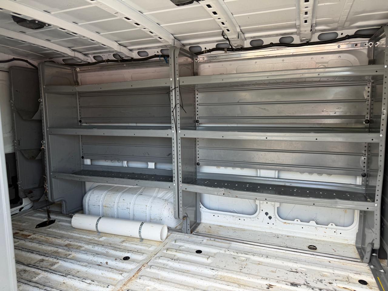 Nissan NV Cargo NV2500 HD Standard Roof V8 S 2018