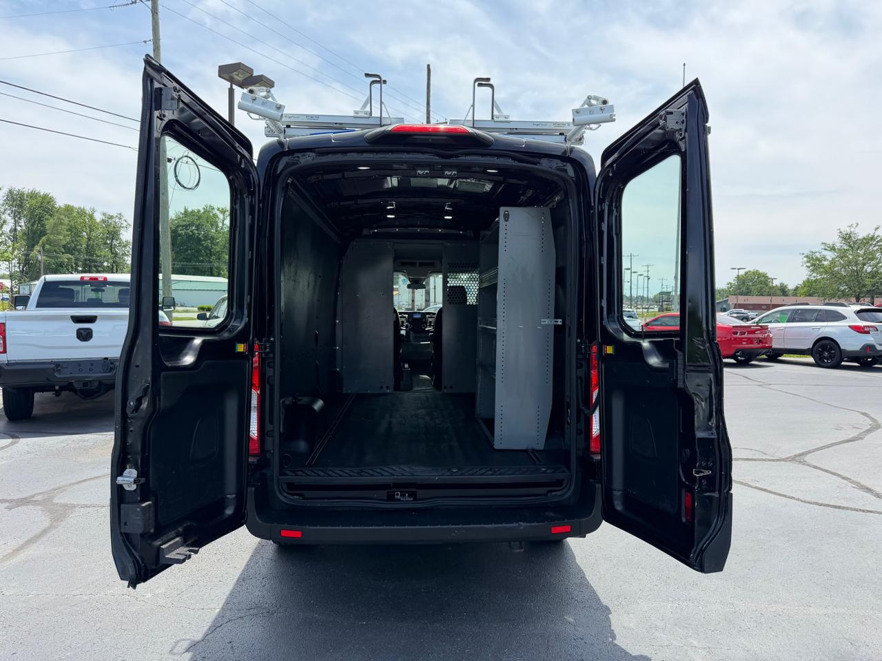 Ford Transit Cargo Van T-250 130" Med Rf 9070 GVWR RWD 2020
