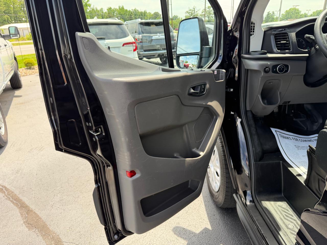 Ford Transit Cargo Van T-250 130" Med Rf 9070 GVWR RWD 2020