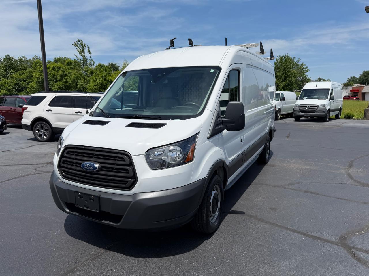 Ford Transit Van T-250 148" Med Rf 9000 GVWR Sliding RH Dr 2018